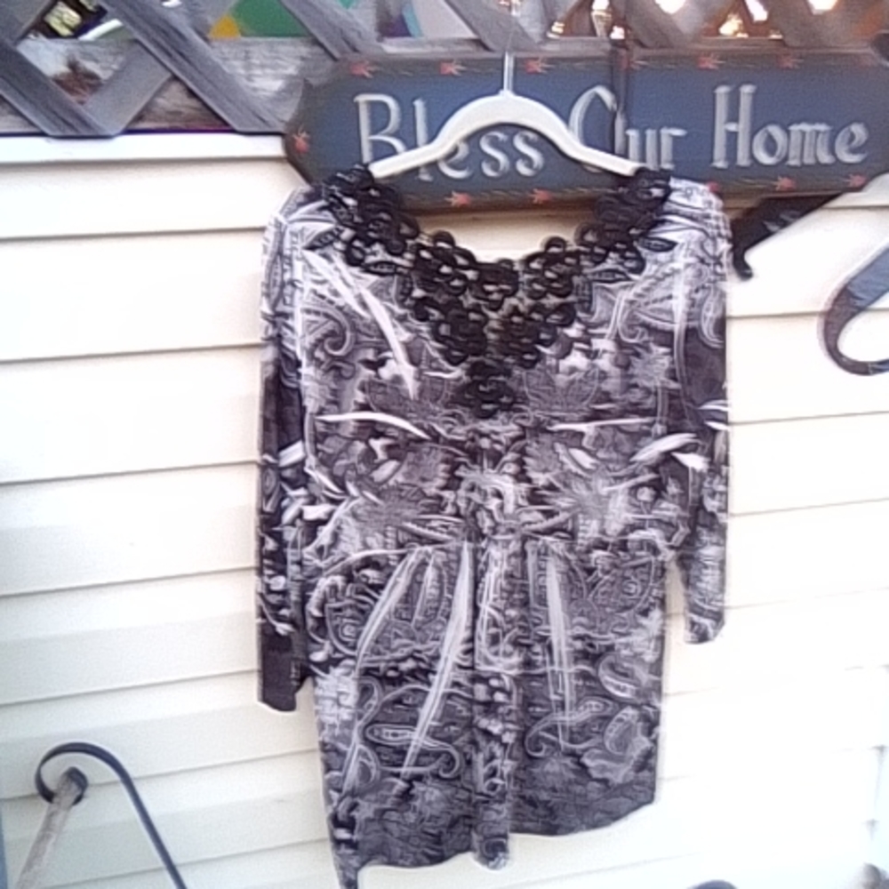 FREE WITH BUNDLE#Unity blouse